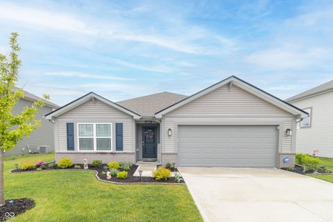 Photo of 1229 Fleming Drive, Greenfield, IN 46140 (MLS # 22097626)