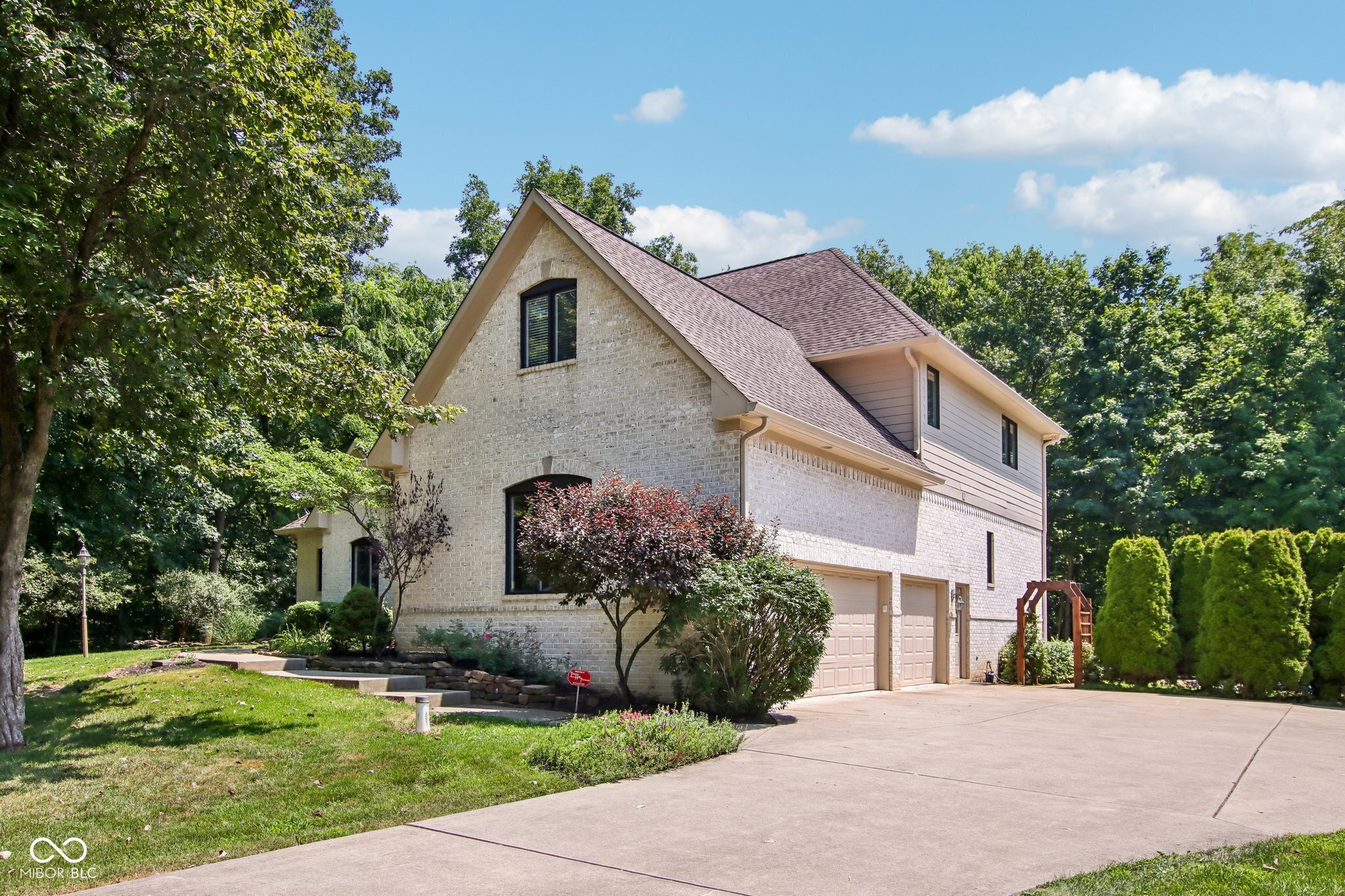 1095 Bear Cub Drive