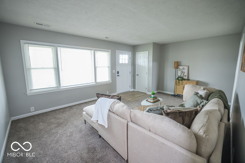 805 W Broadway Street