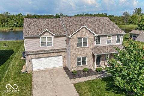 Photo of 1416 Gleneagle Drive, Indianapolis, IN 46239 (MLS # 22102115)