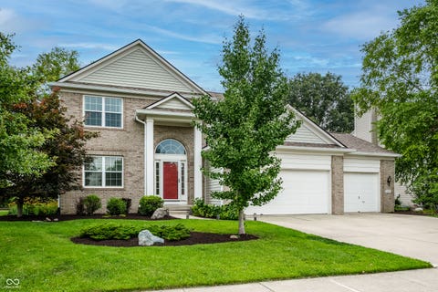 Photo of 16604 Lakeville Crossing, Westfield, IN 46074 (MLS # 22118320)