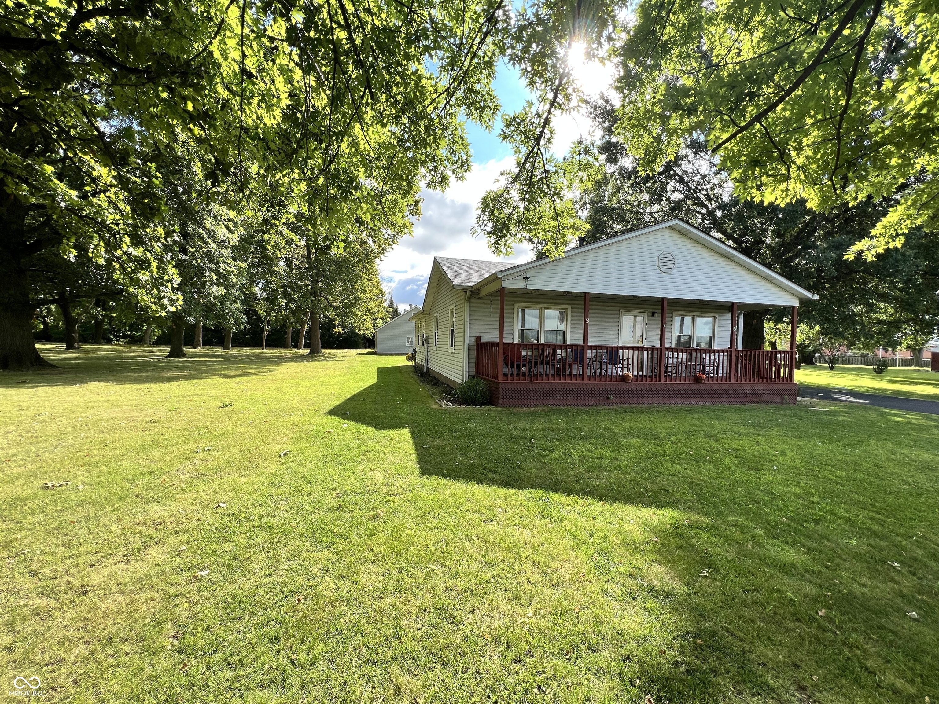 167 N County Road 900 E