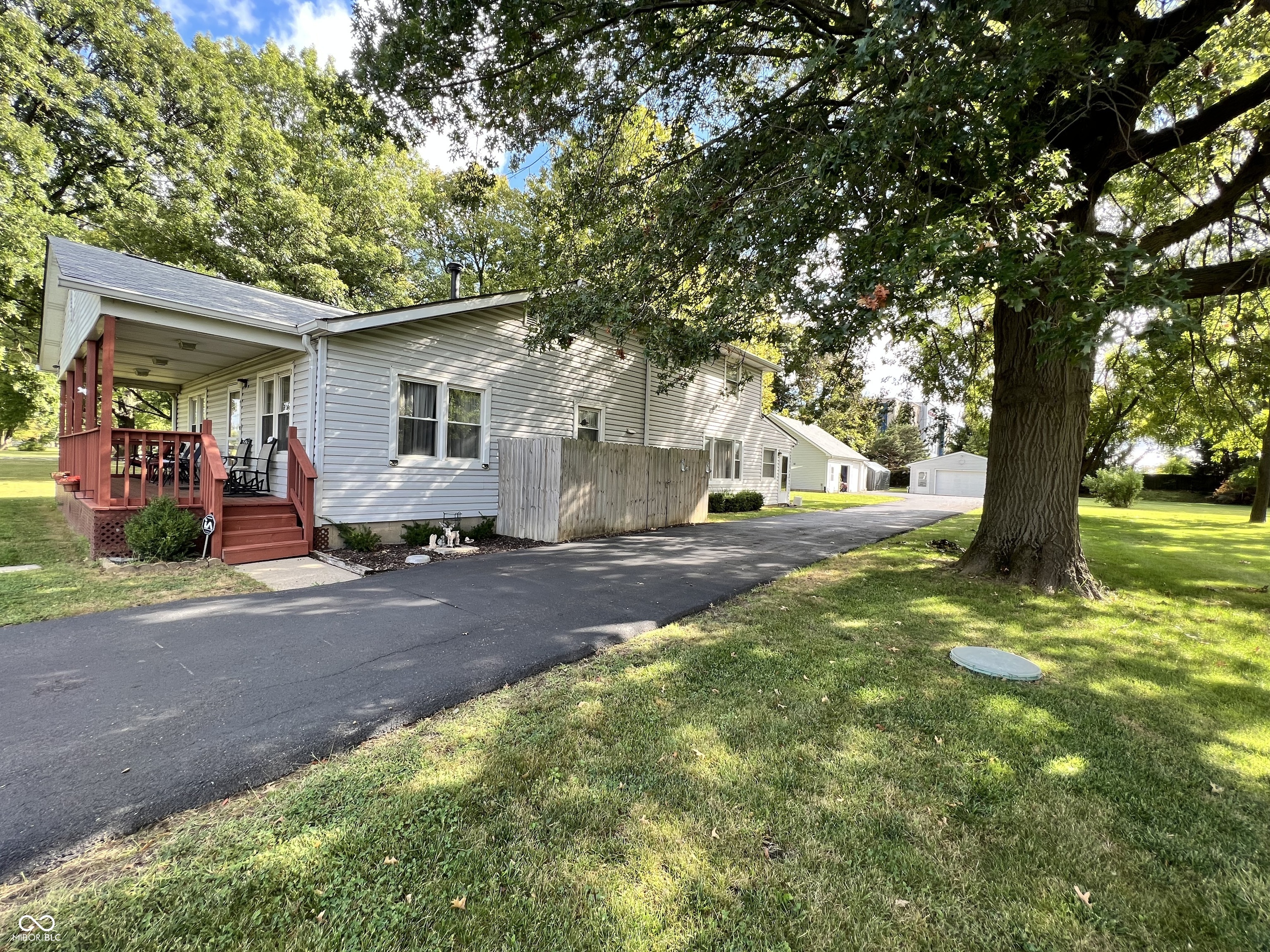 167 N County Road 900 E