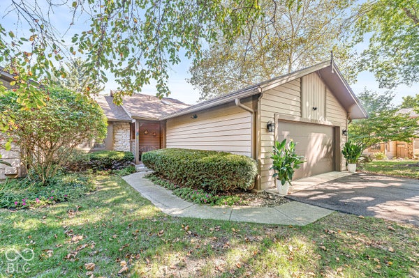 8047 VAN NESS WAY, INDIANAPOLIS, IN 46240 - Image 3b9f30e04d5fc8fbe01bd30e78d06e8f/2434885761