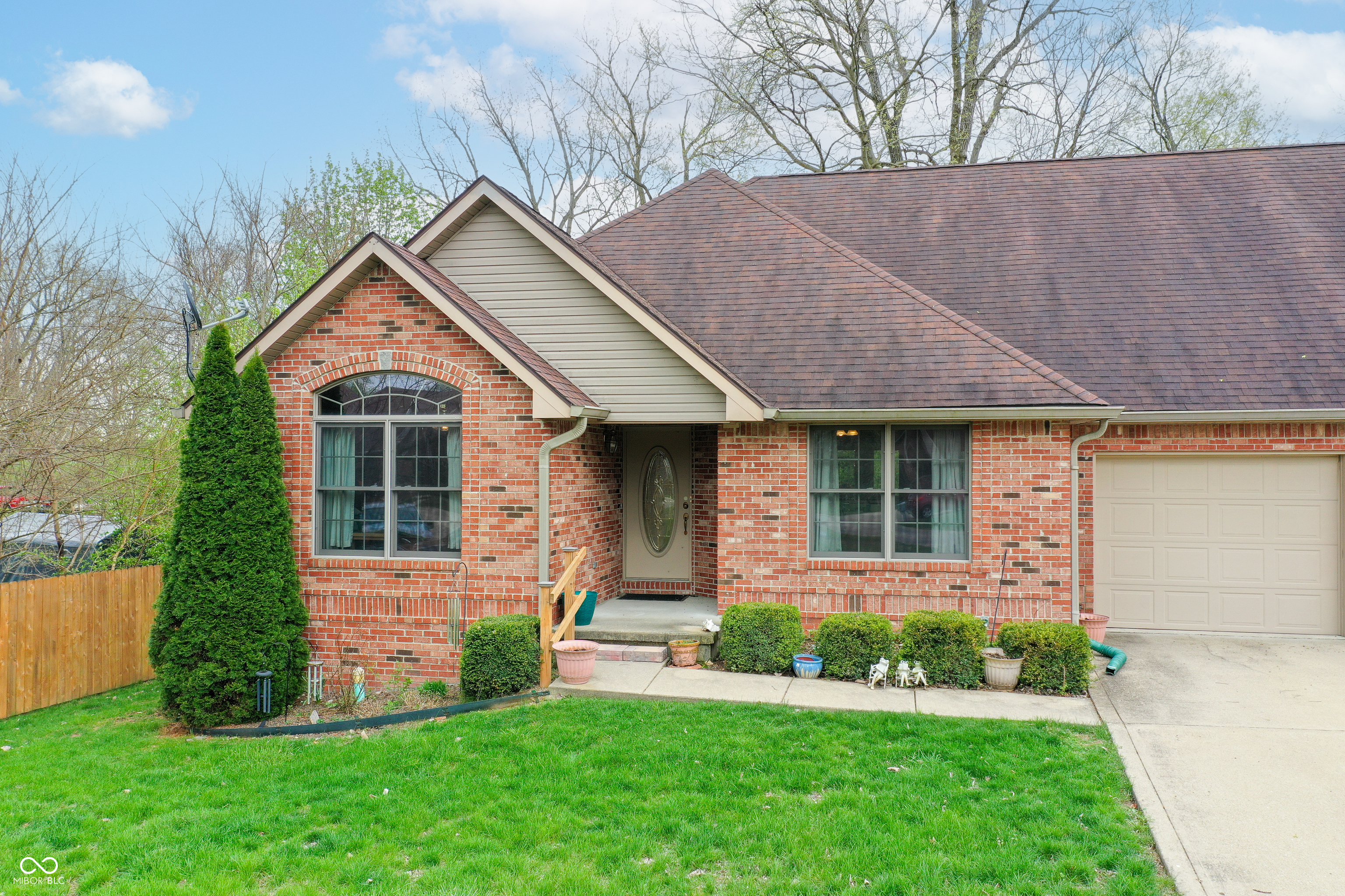 655 Mallards Crossing