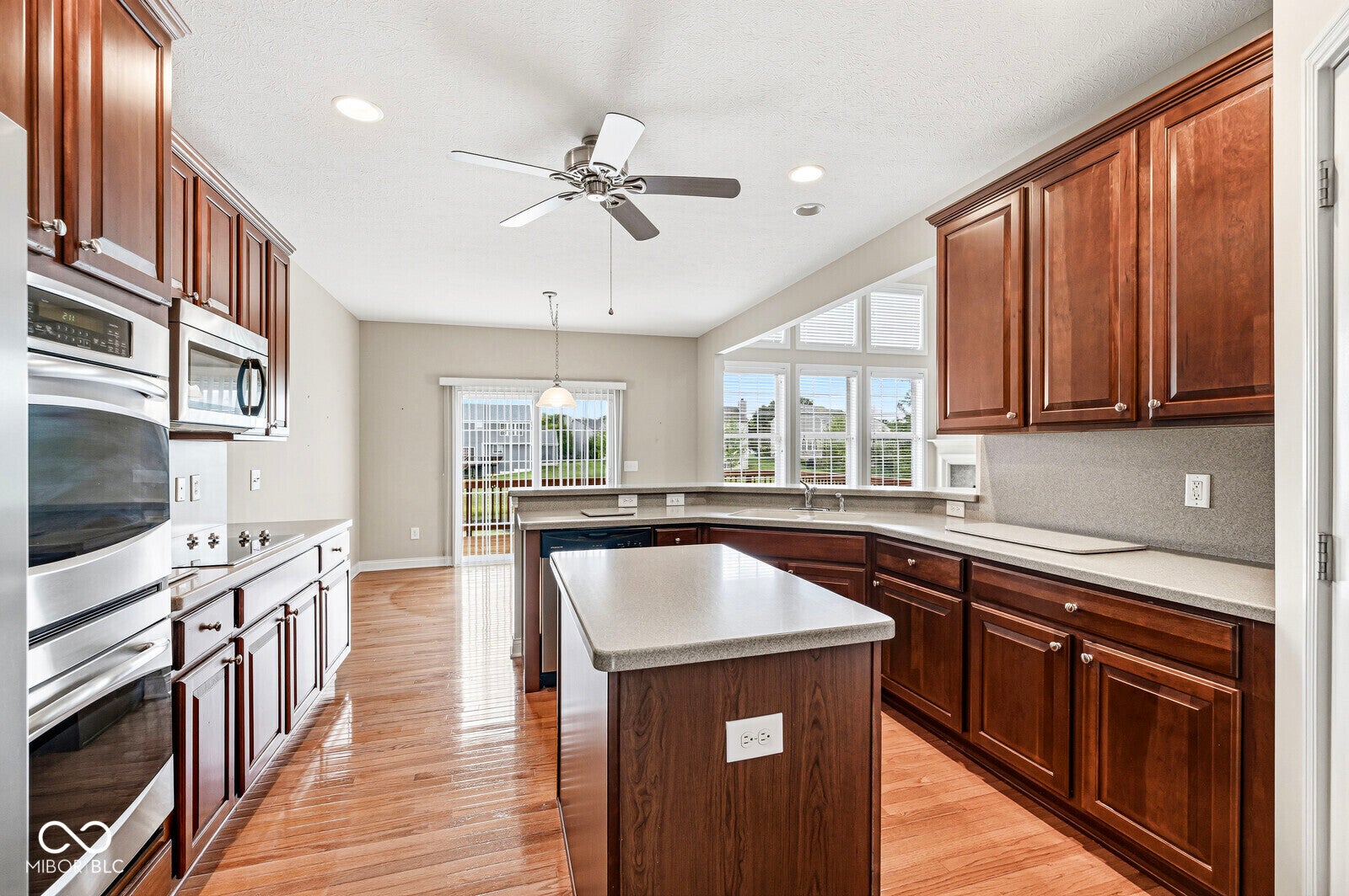 613 Hummingbird Drive