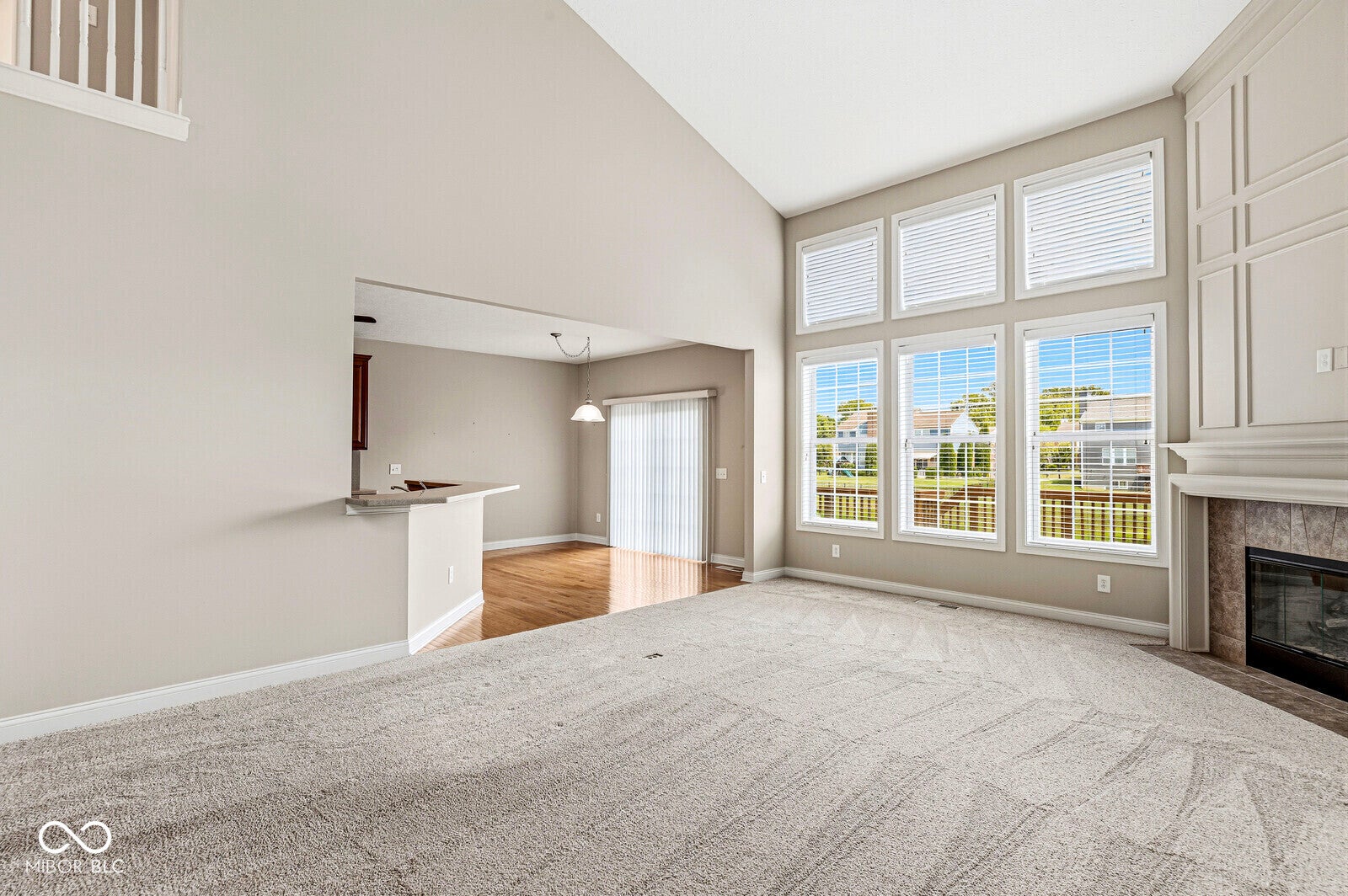 613 Hummingbird Drive