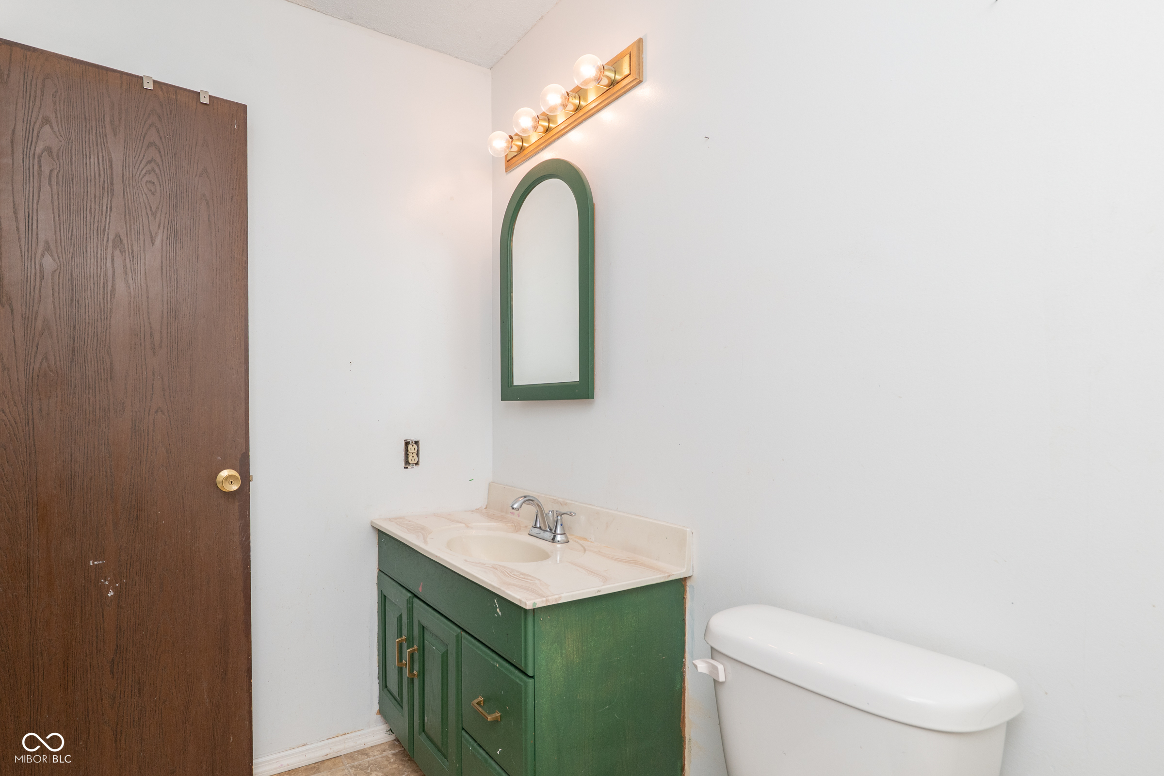 Picture for the property 22098106, 3 beds, 2 baths