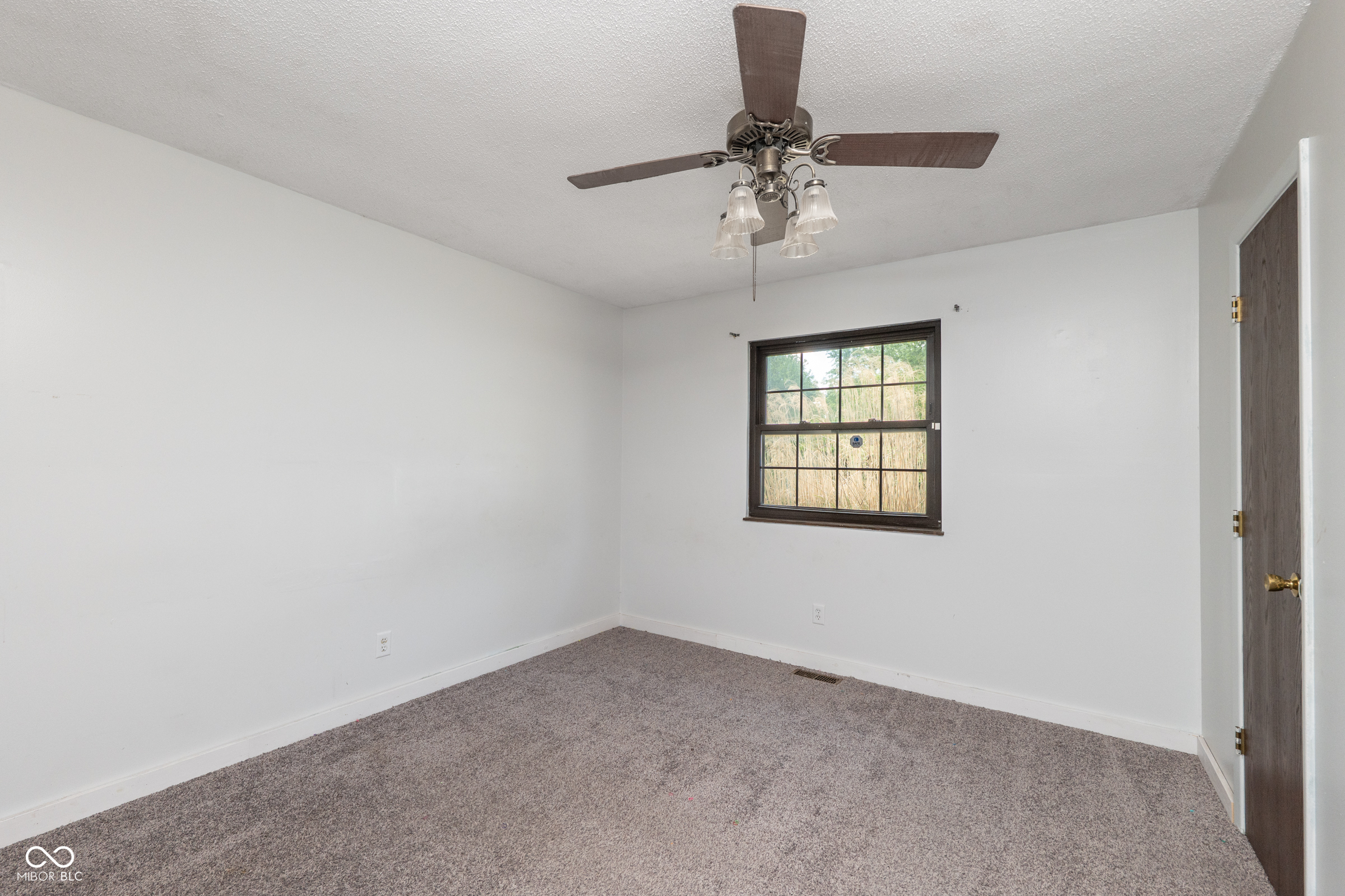 Picture for the property 22098106, 3 beds, 2 baths