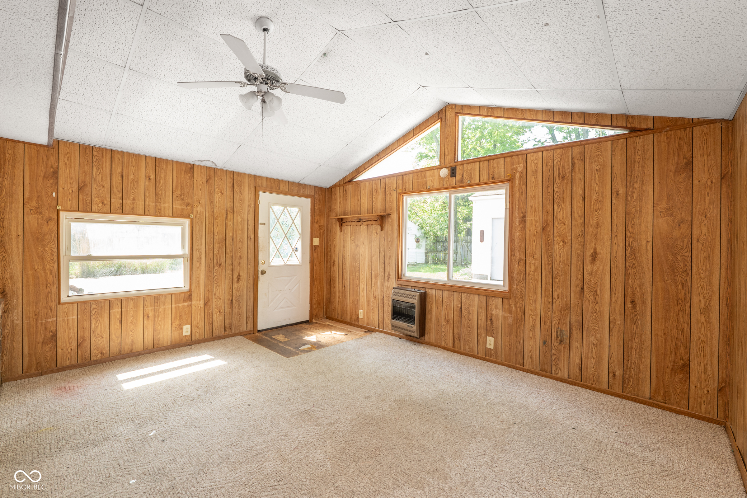 Picture for the property 22098106, 3 beds, 2 baths
