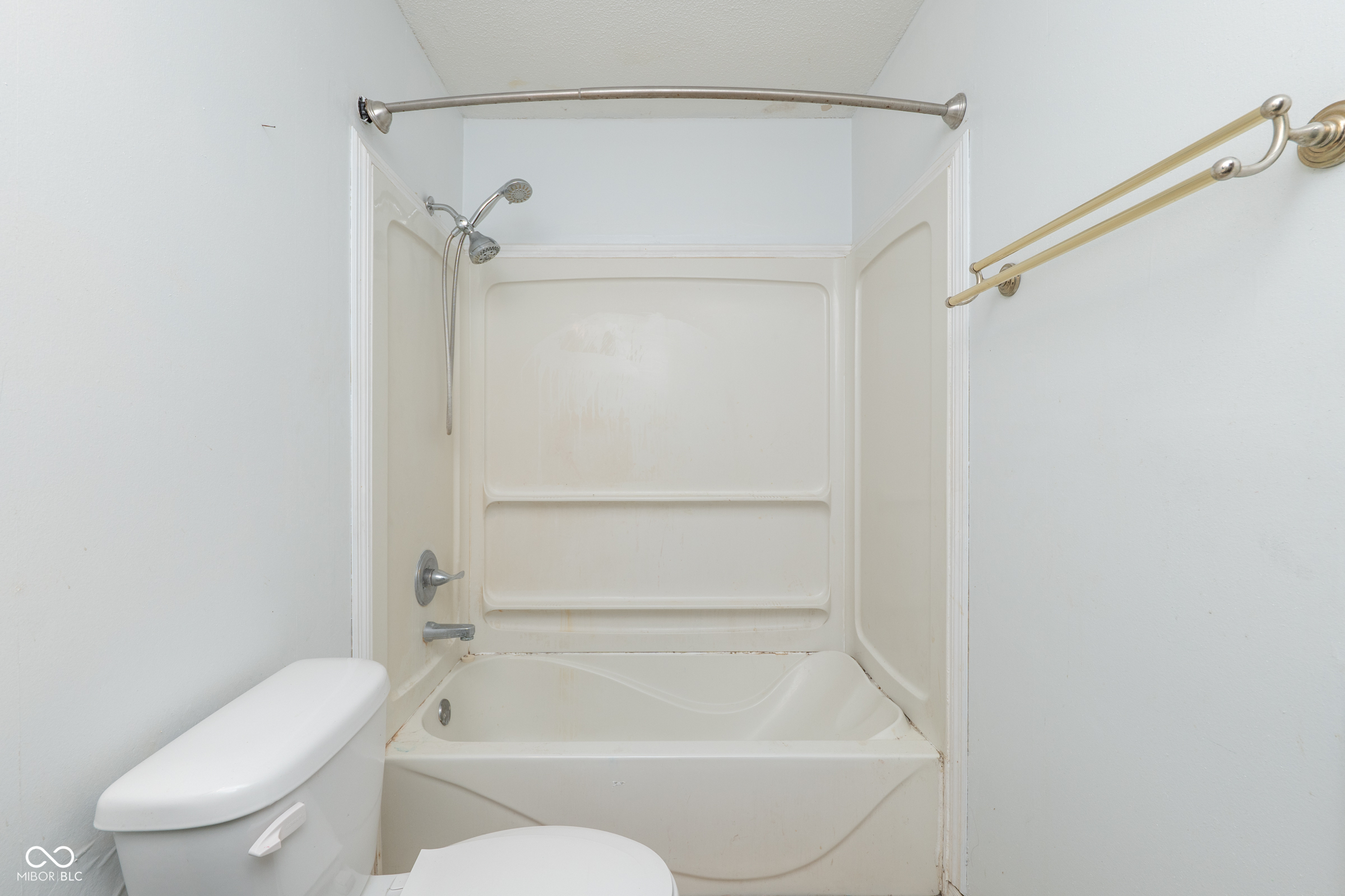 Picture for the property 22098106, 3 beds, 2 baths