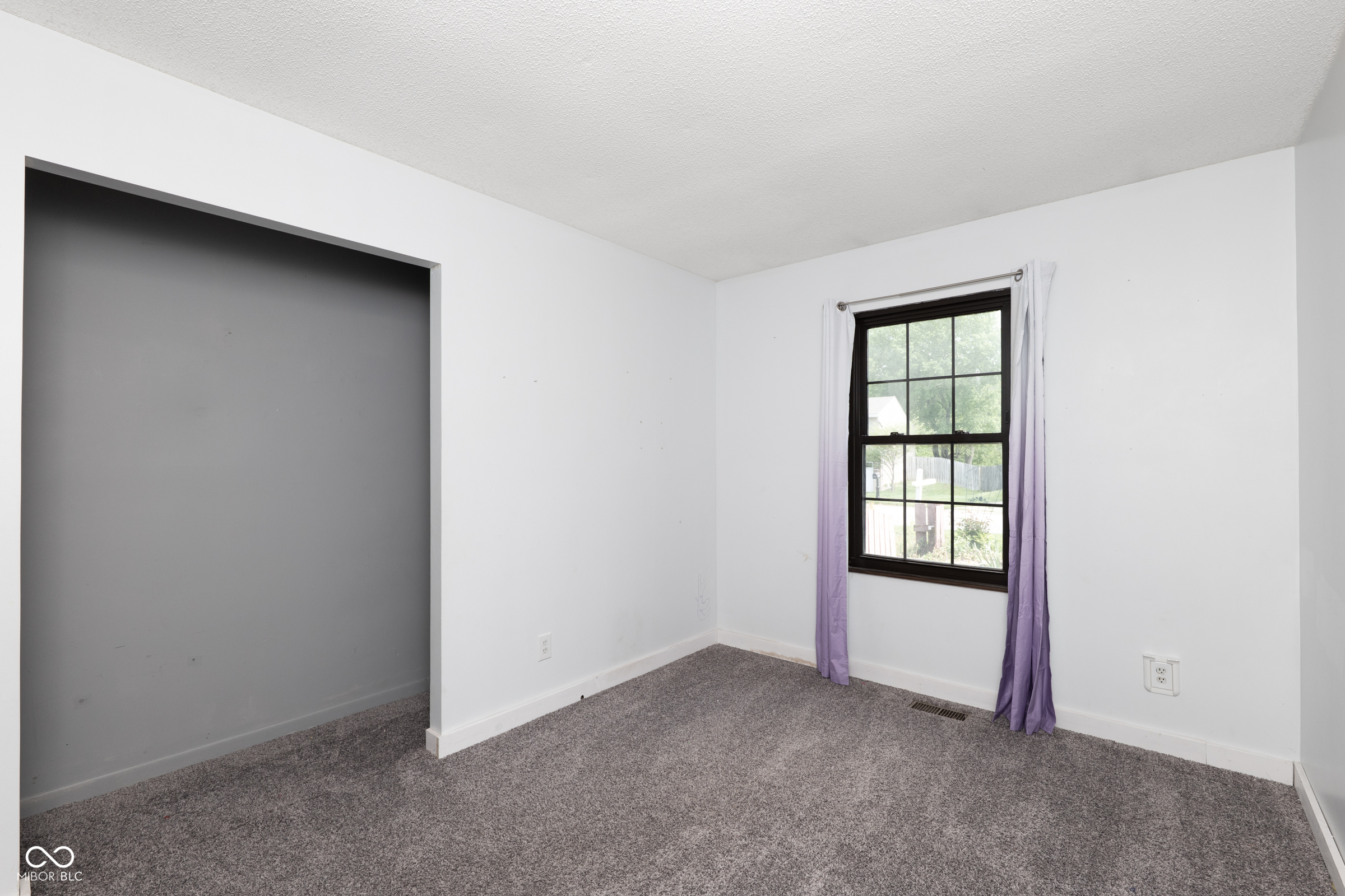 Picture for the property 22098106, 3 beds, 2 baths
