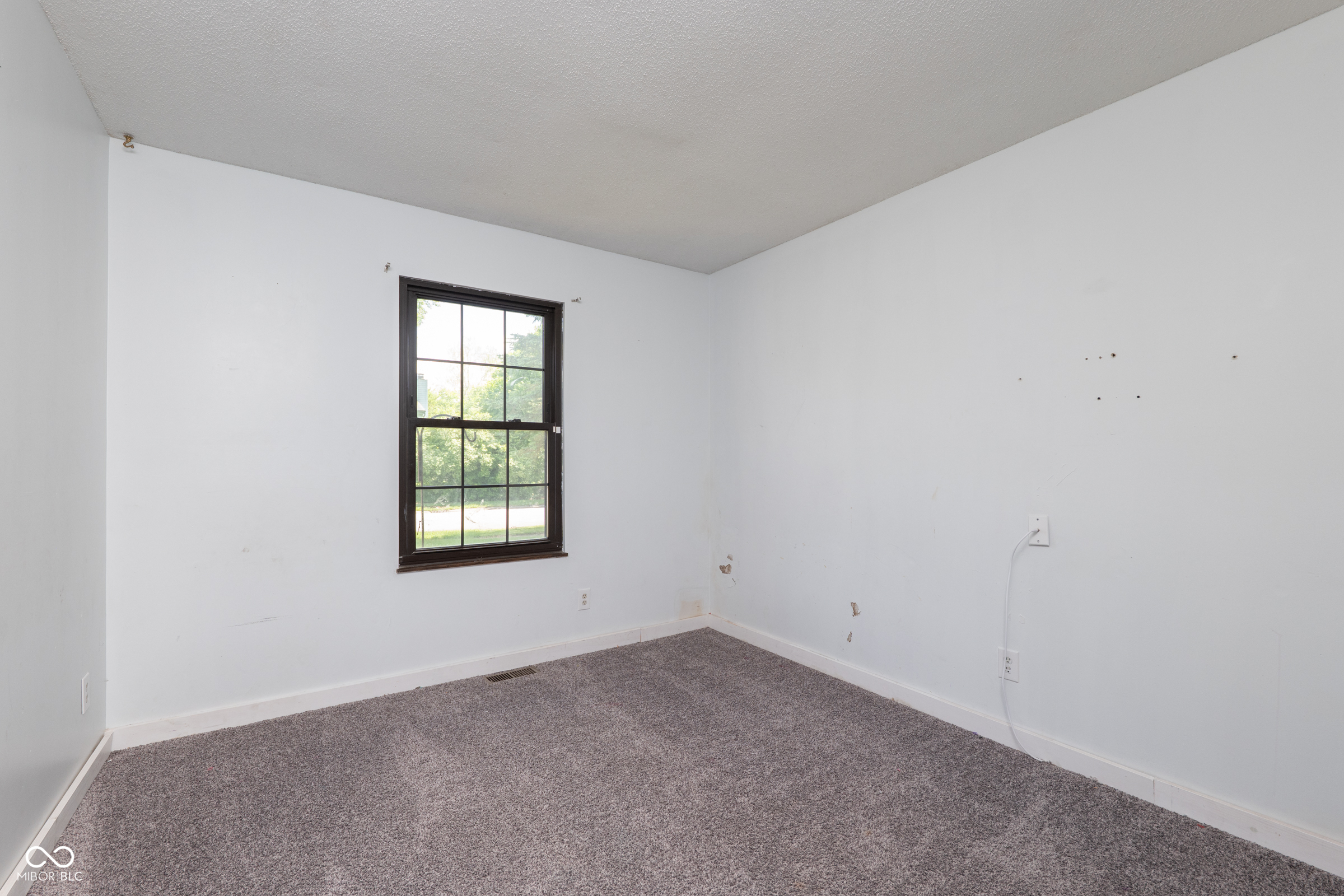 Picture for the property 22098106, 3 beds, 2 baths