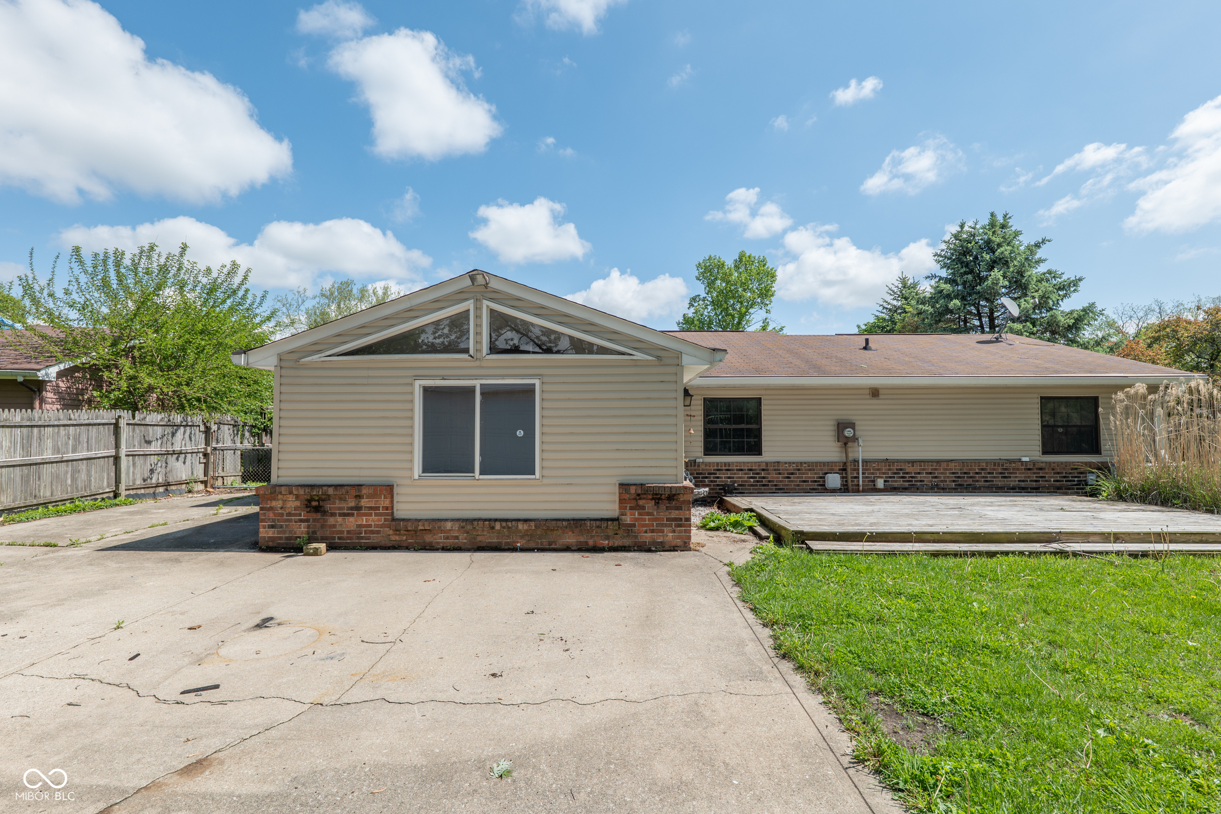 Picture for the property 22098106, 3 beds, 2 baths