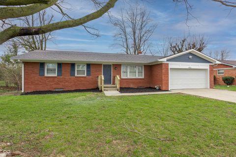 Photo of 8253 E 11th Street, Indianapolis, IN 46219 (MLS # 22091861)