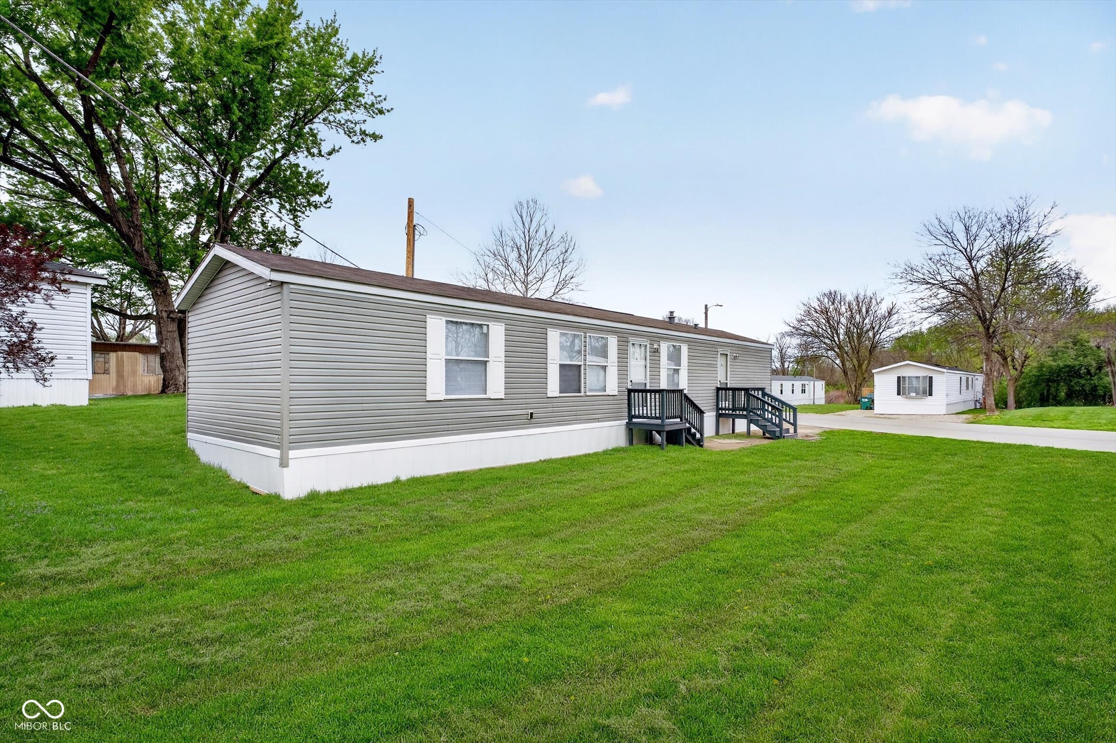 154 Echo Lake E