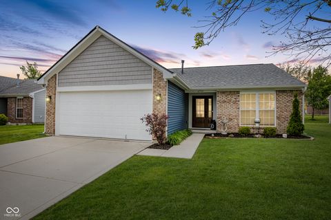 Photo of 6735 W Odessa Way, McCordsville, IN 46055 (MLS # 22100832)