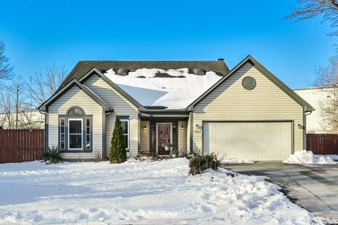 Photo of 7727 Platini Place, Indianapolis, IN 46214 (MLS # 22081759)