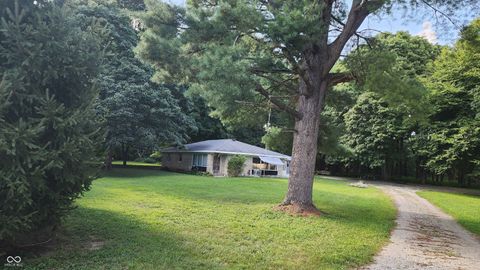 366 W 200 S Veedersburg IN 47987