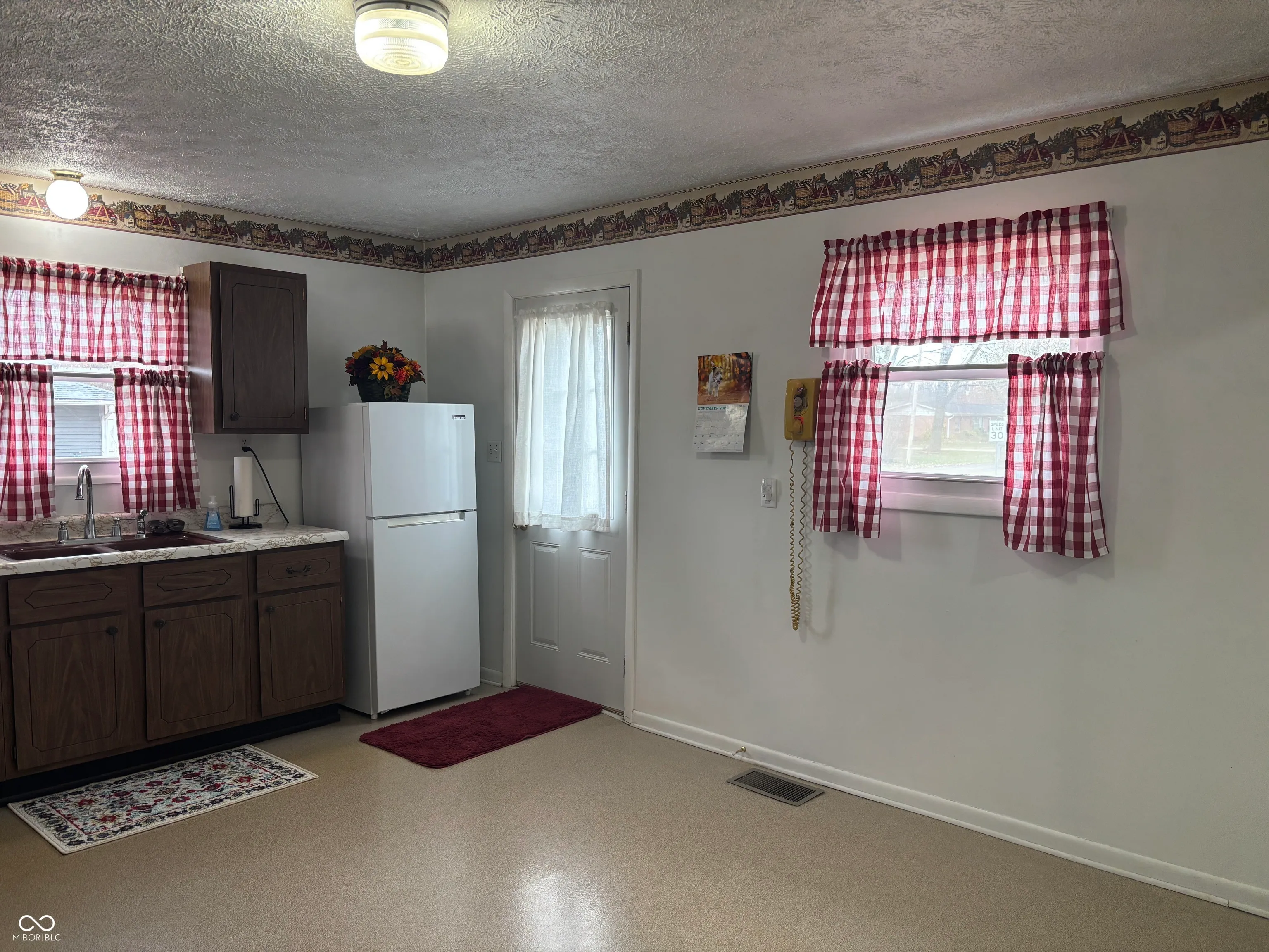 Columbus, Indiana 47201, United States, 3 Bedrooms Bedrooms, ,1 BathroomBathrooms,Residential,Active,243972