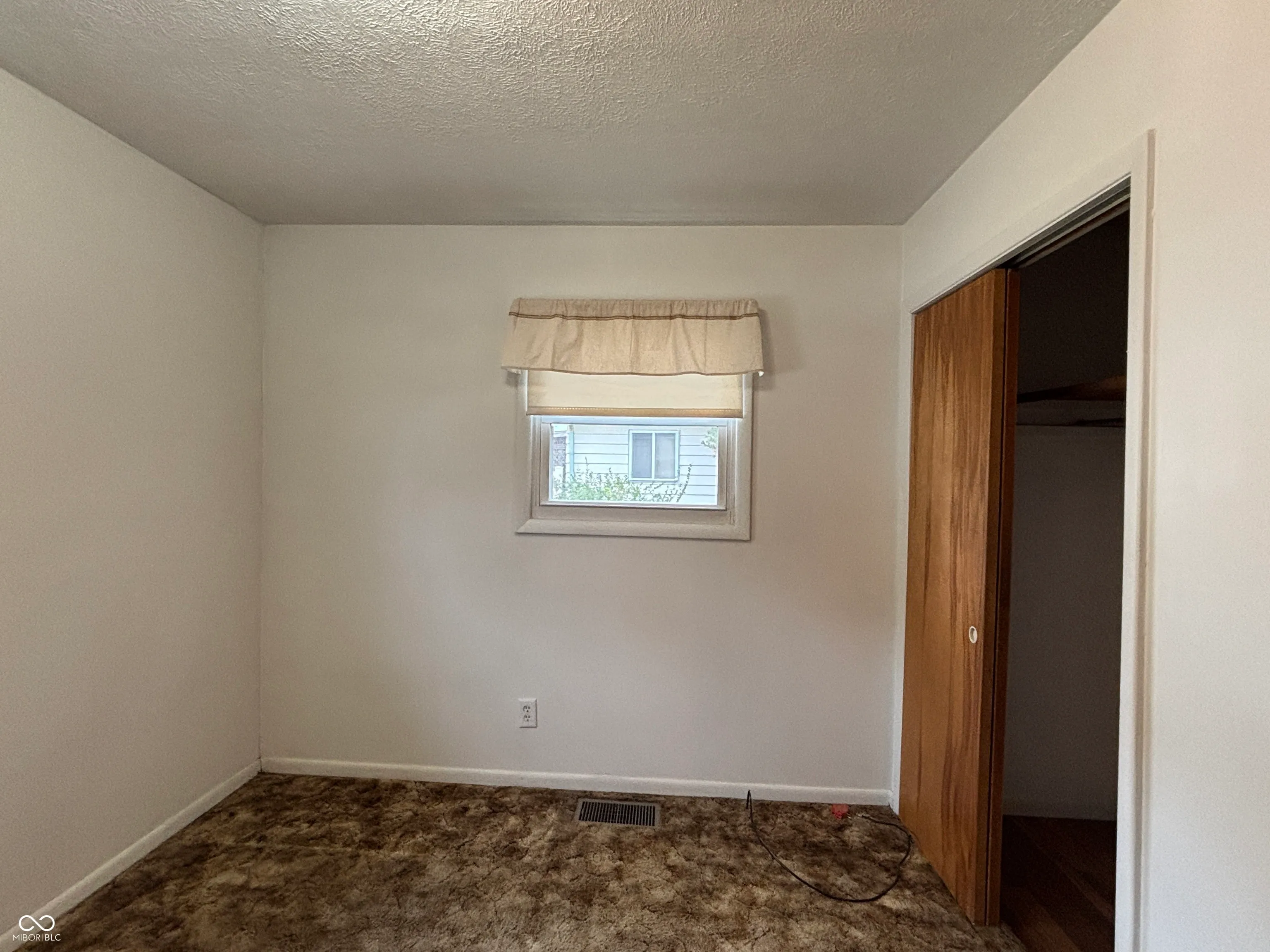 Columbus, Indiana 47201, United States, 3 Bedrooms Bedrooms, ,1 BathroomBathrooms,Residential,Active,243972