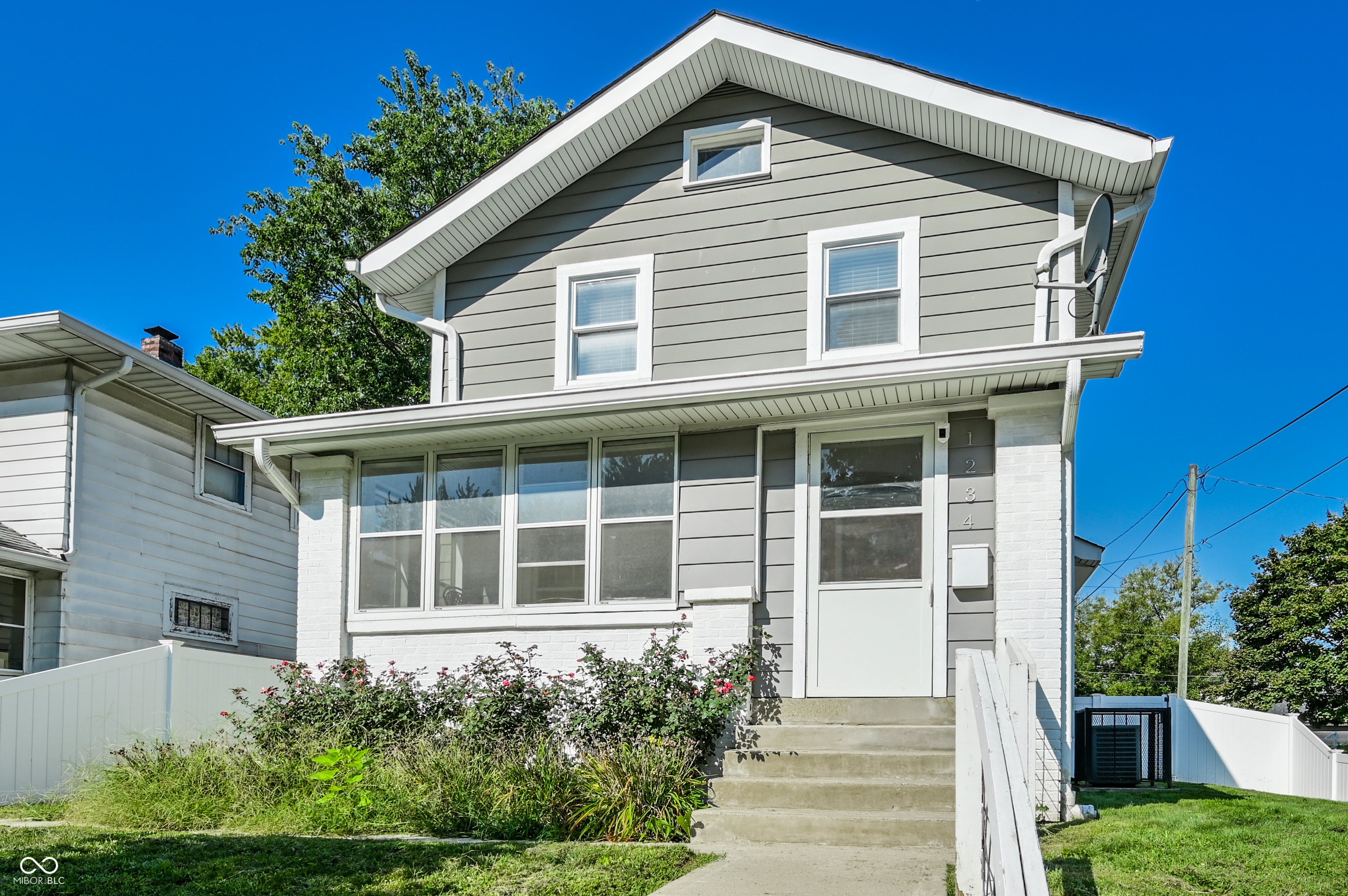1234 N Tacoma Avenue