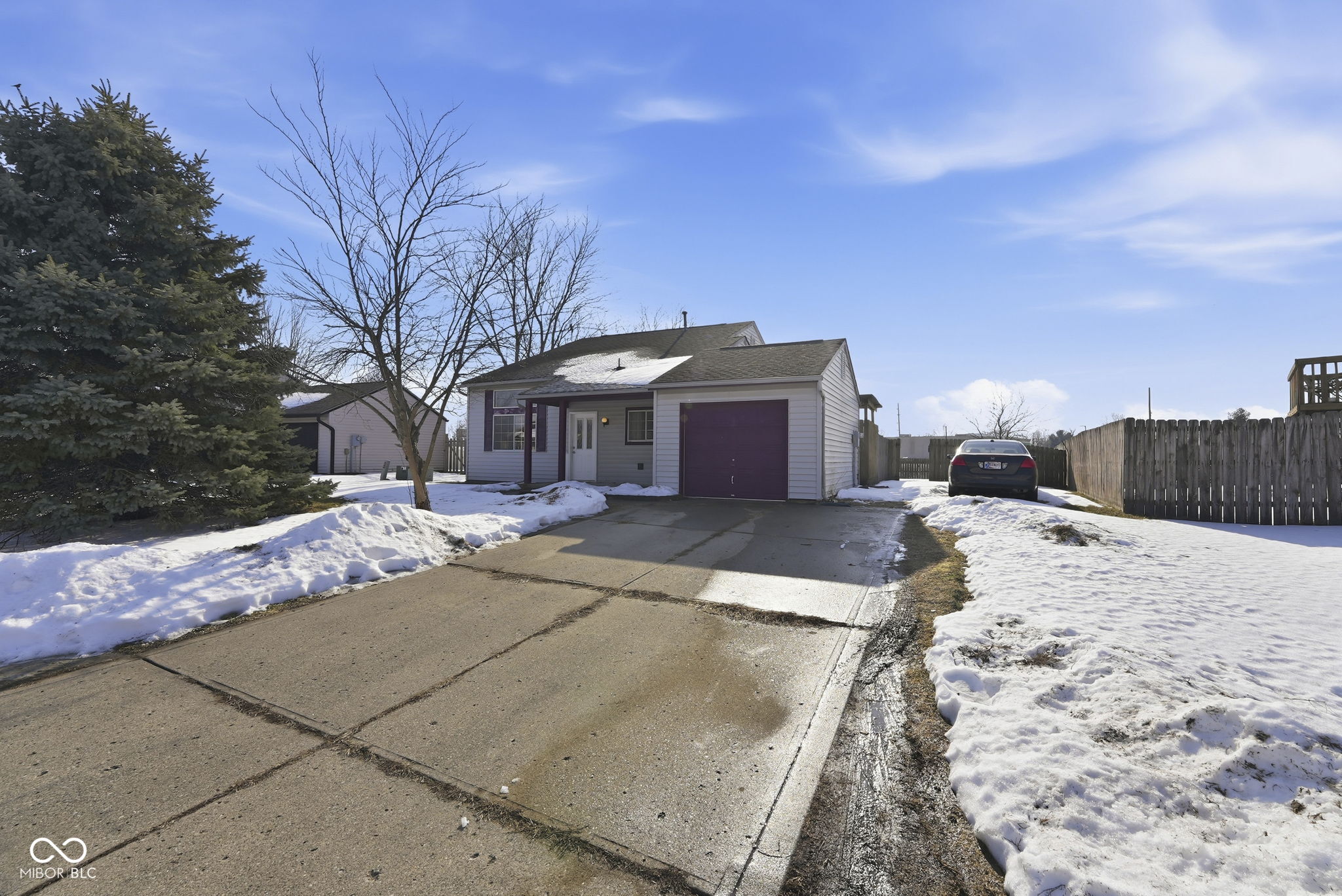 90 Meadow Creek Boulevard