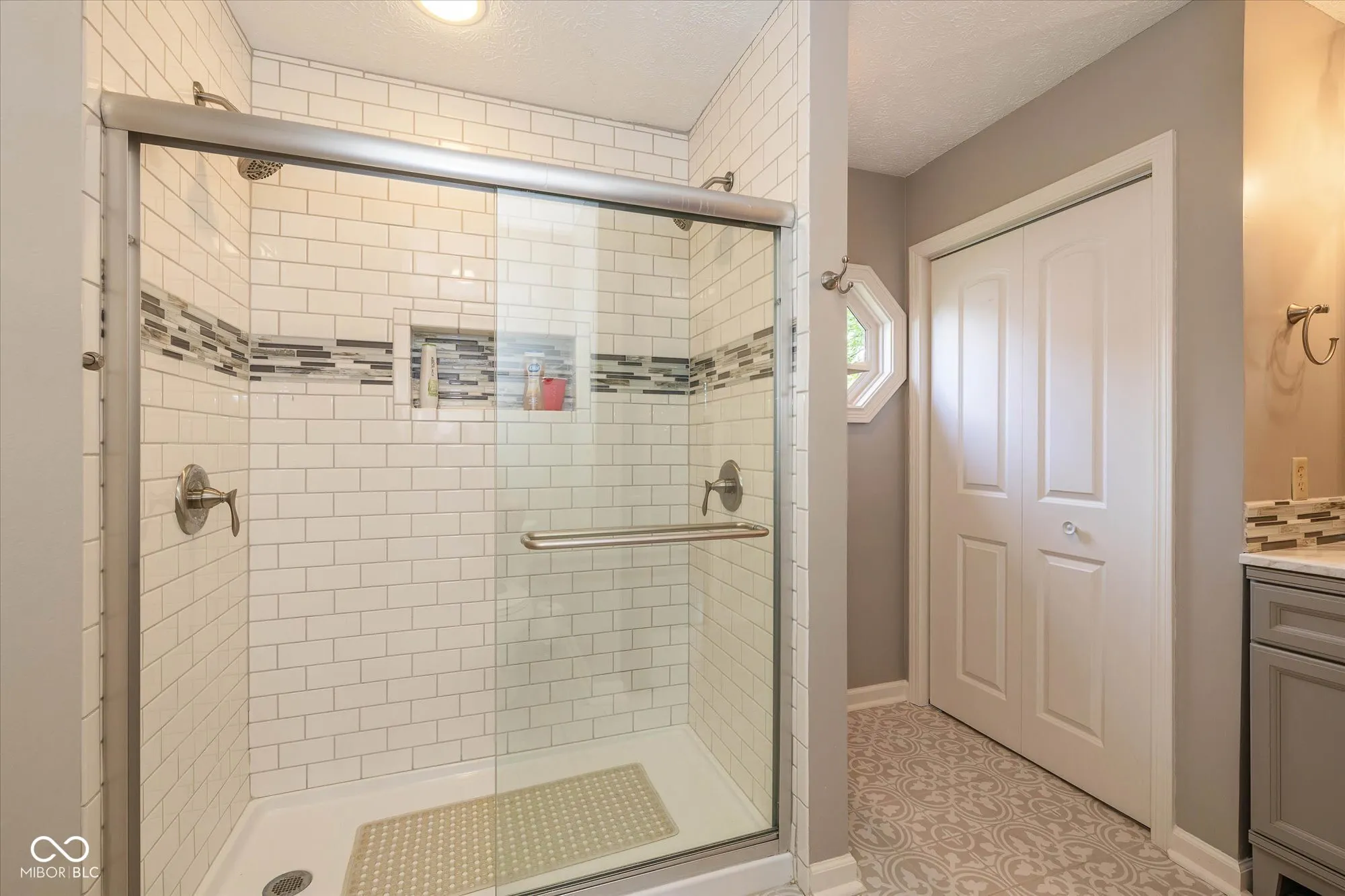 Avon, Indiana 46123, United States, 3 Bedrooms Bedrooms, ,3 BathroomsBathrooms,Residential,Pending,159640