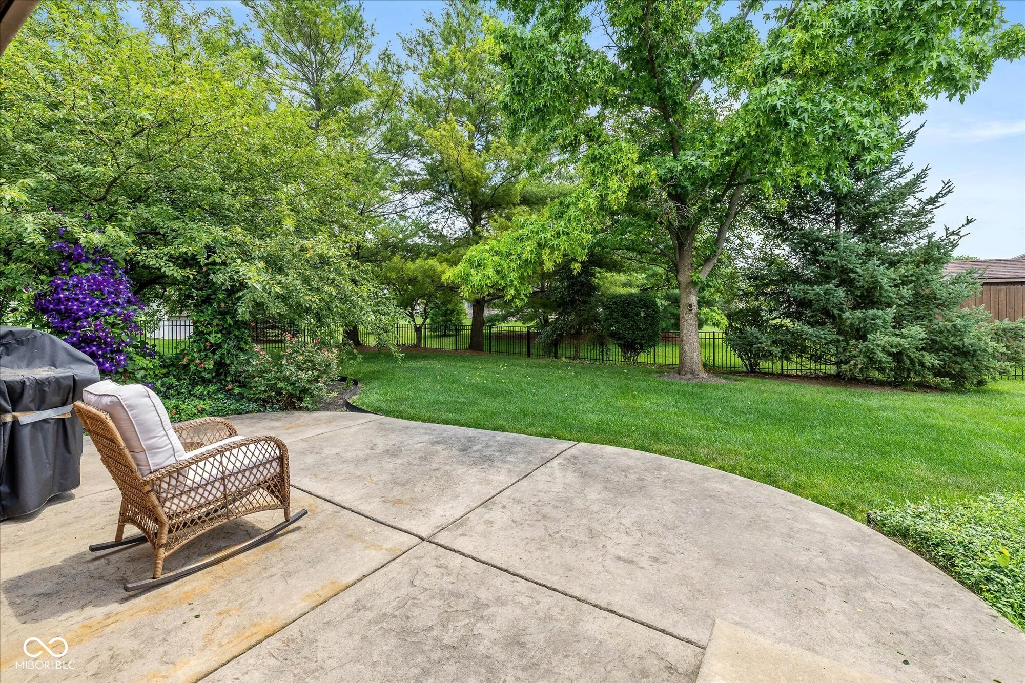 Avon, Indiana 46123, United States, 3 Bedrooms Bedrooms, ,3 BathroomsBathrooms,Residential,Pending,159640