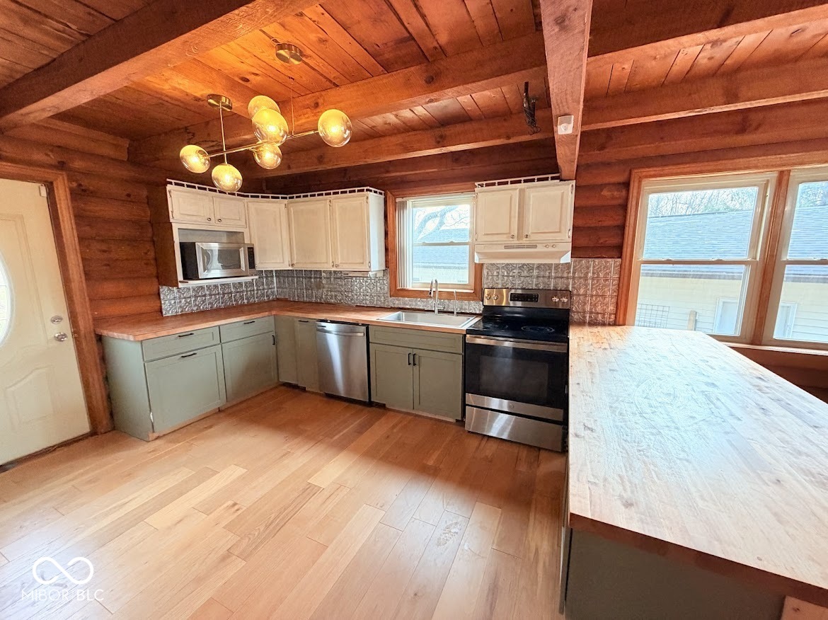 2037 W County Road 300 S