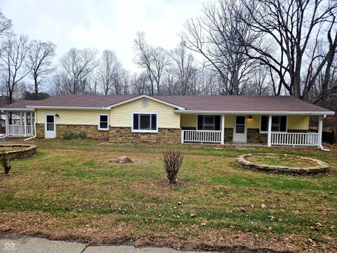 Photo of 9378 Green Road, Trafalgar, IN 46181 (MLS # 22074794)