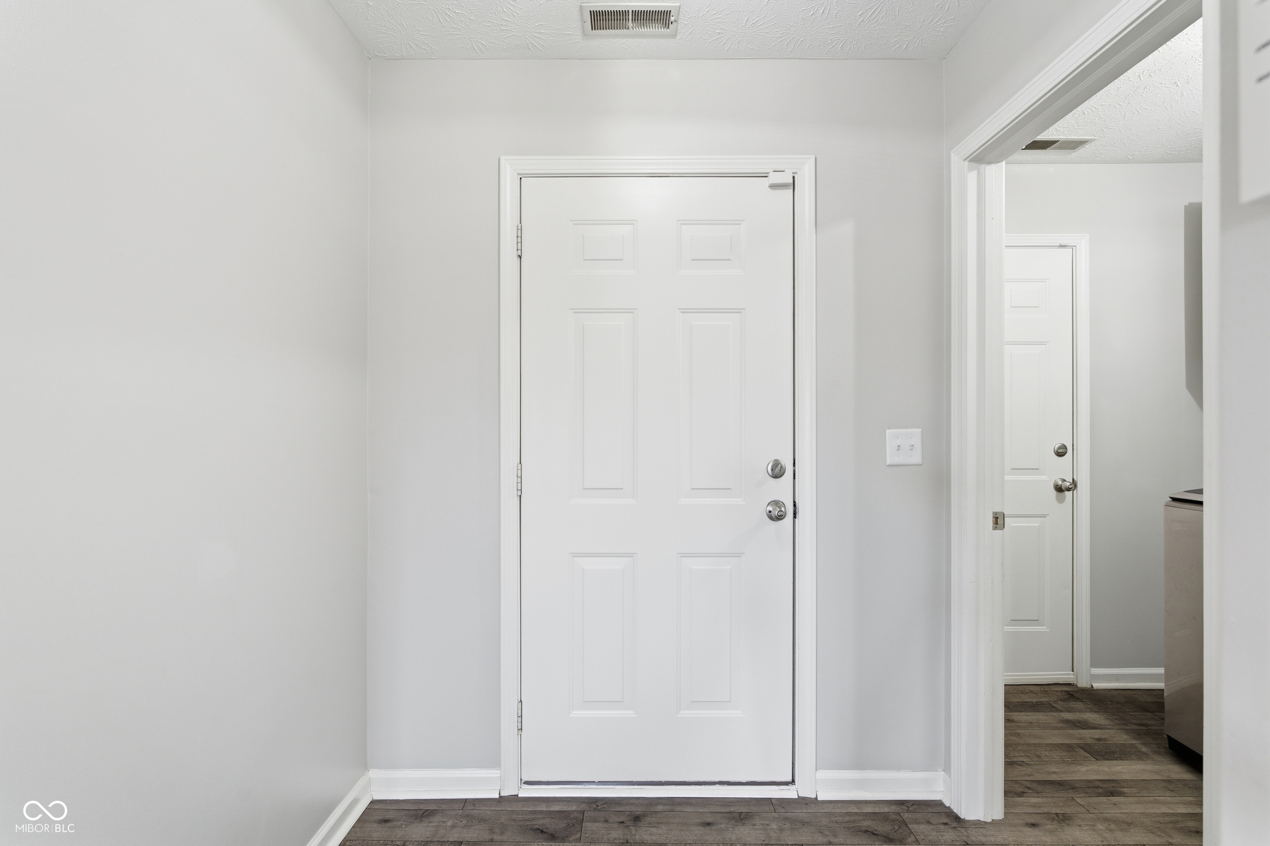 7727 Blackthorn Circle