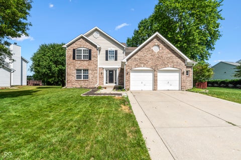 Photo of 420 Paddock Road, Greenwood, IN 46142 (MLS # 22108571)
