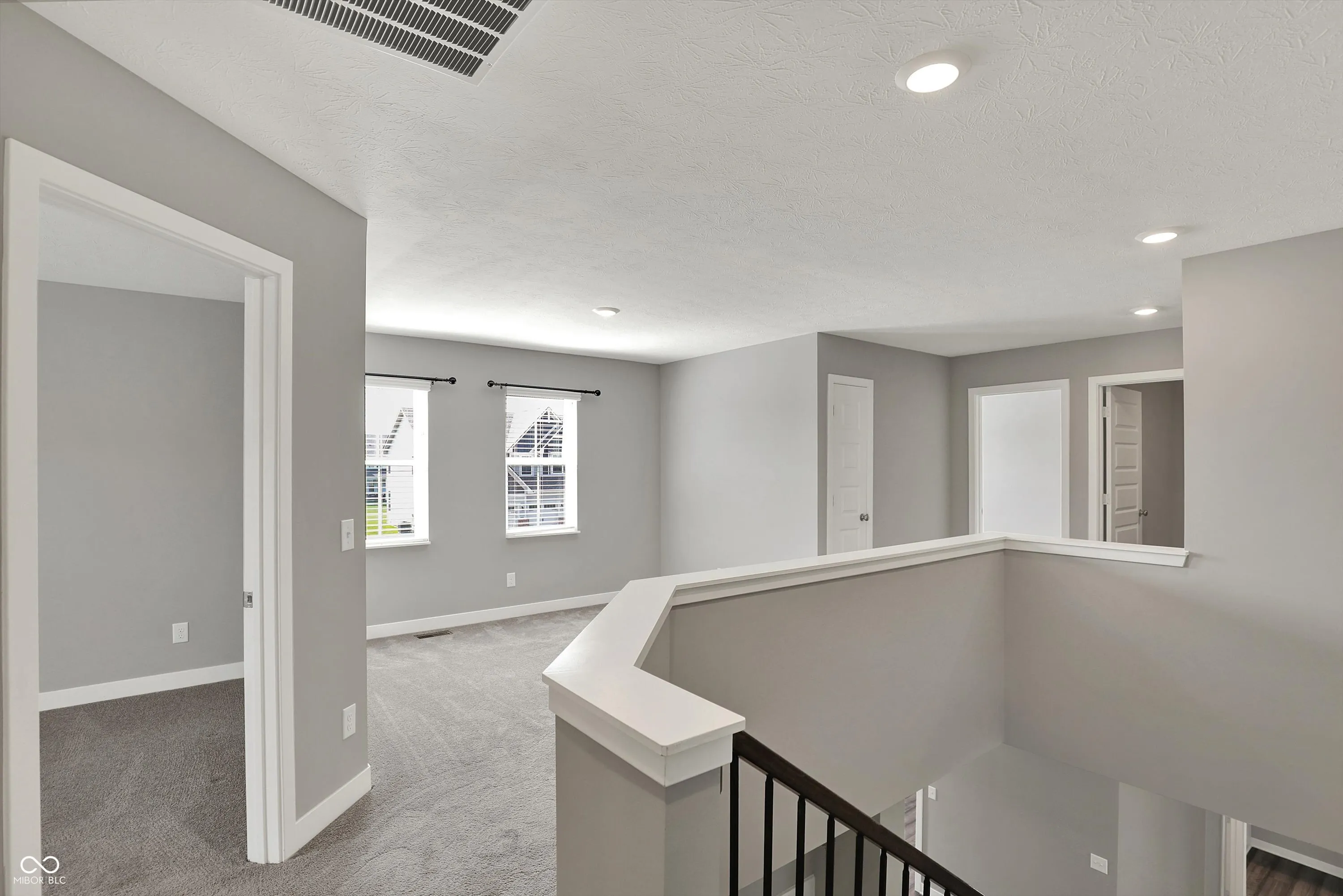 Fortville, Indiana 46040, United States, 5 Bedrooms Bedrooms, ,6 BathroomsBathrooms,Residential,Active,117112