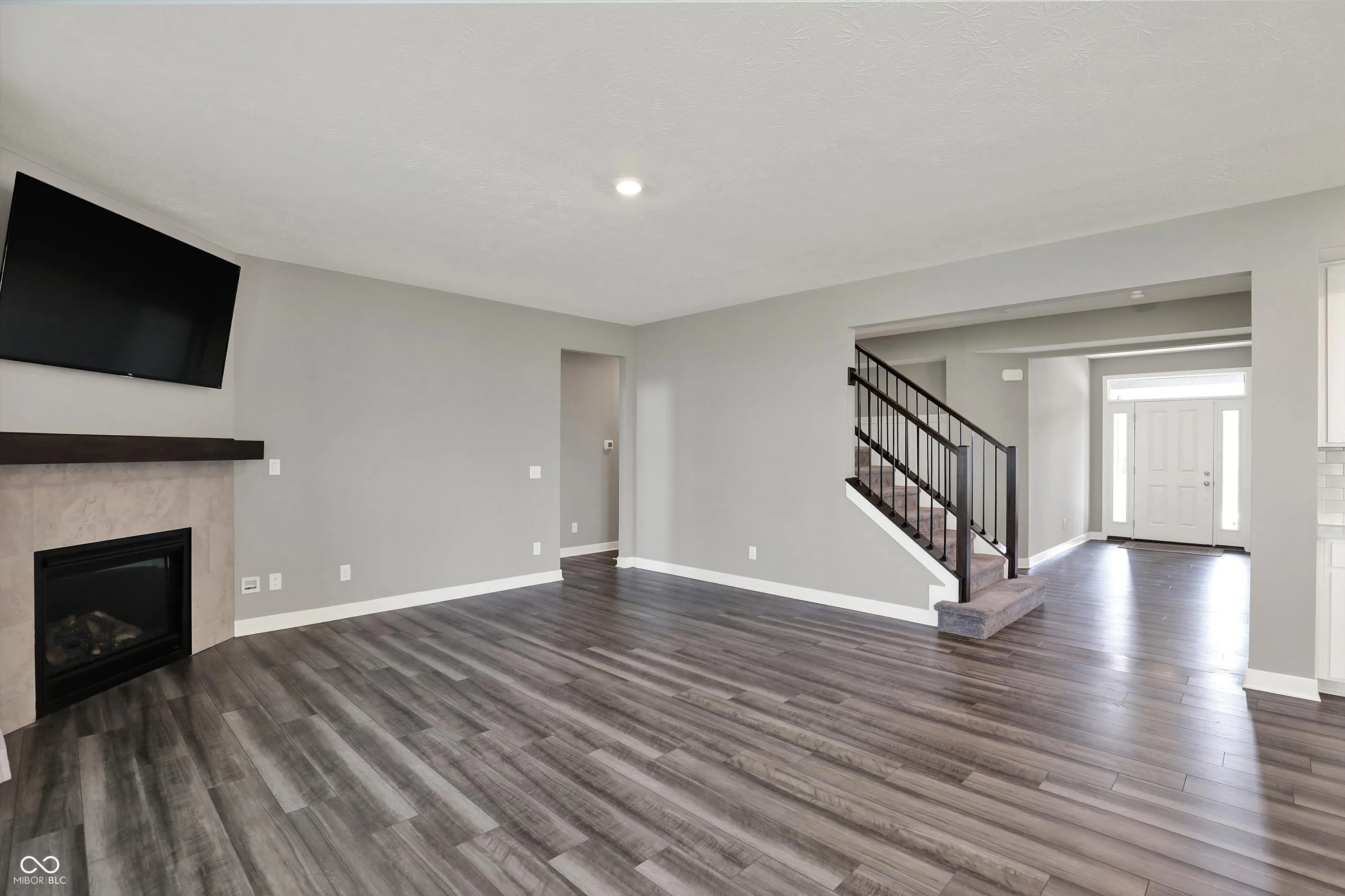 Fortville, Indiana 46040, United States, 5 Bedrooms Bedrooms, ,6 BathroomsBathrooms,Residential,Active,117112