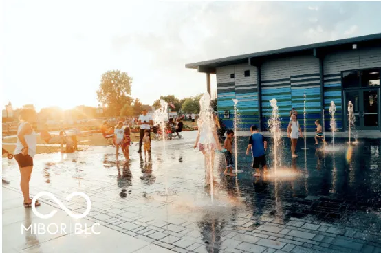 Fortville, Indiana 46040, United States, 5 Bedrooms Bedrooms, ,6 BathroomsBathrooms,Residential,Active,117112