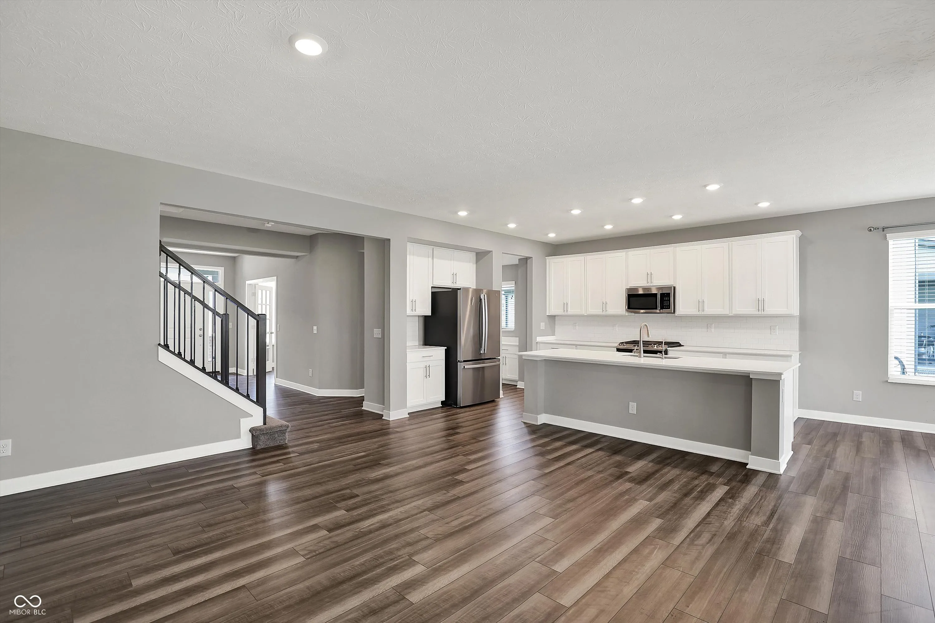 Fortville, Indiana 46040, United States, 5 Bedrooms Bedrooms, ,6 BathroomsBathrooms,Residential,Active,117112