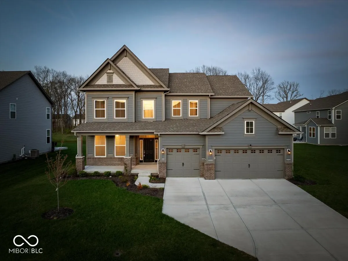 Fortville, Indiana 46040, United States, 5 Bedrooms Bedrooms, ,6 BathroomsBathrooms,Residential,Active,117112