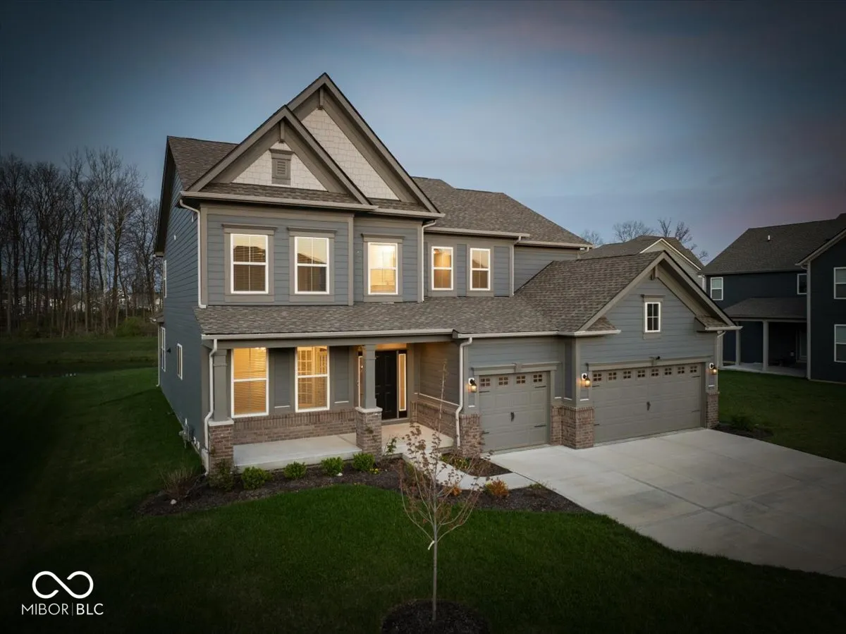 Fortville, Indiana 46040, United States, 5 Bedrooms Bedrooms, ,6 BathroomsBathrooms,Residential,Active,117112