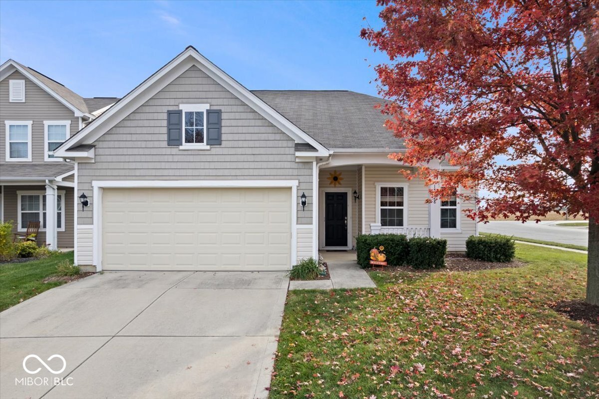 15328 Royal Grove Court