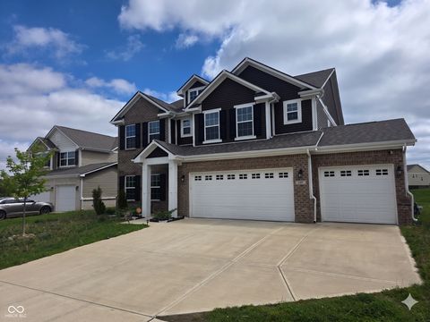 Photo of 889 Declaration Drive, Pittsboro, IN 46167 (MLS # 22099299)