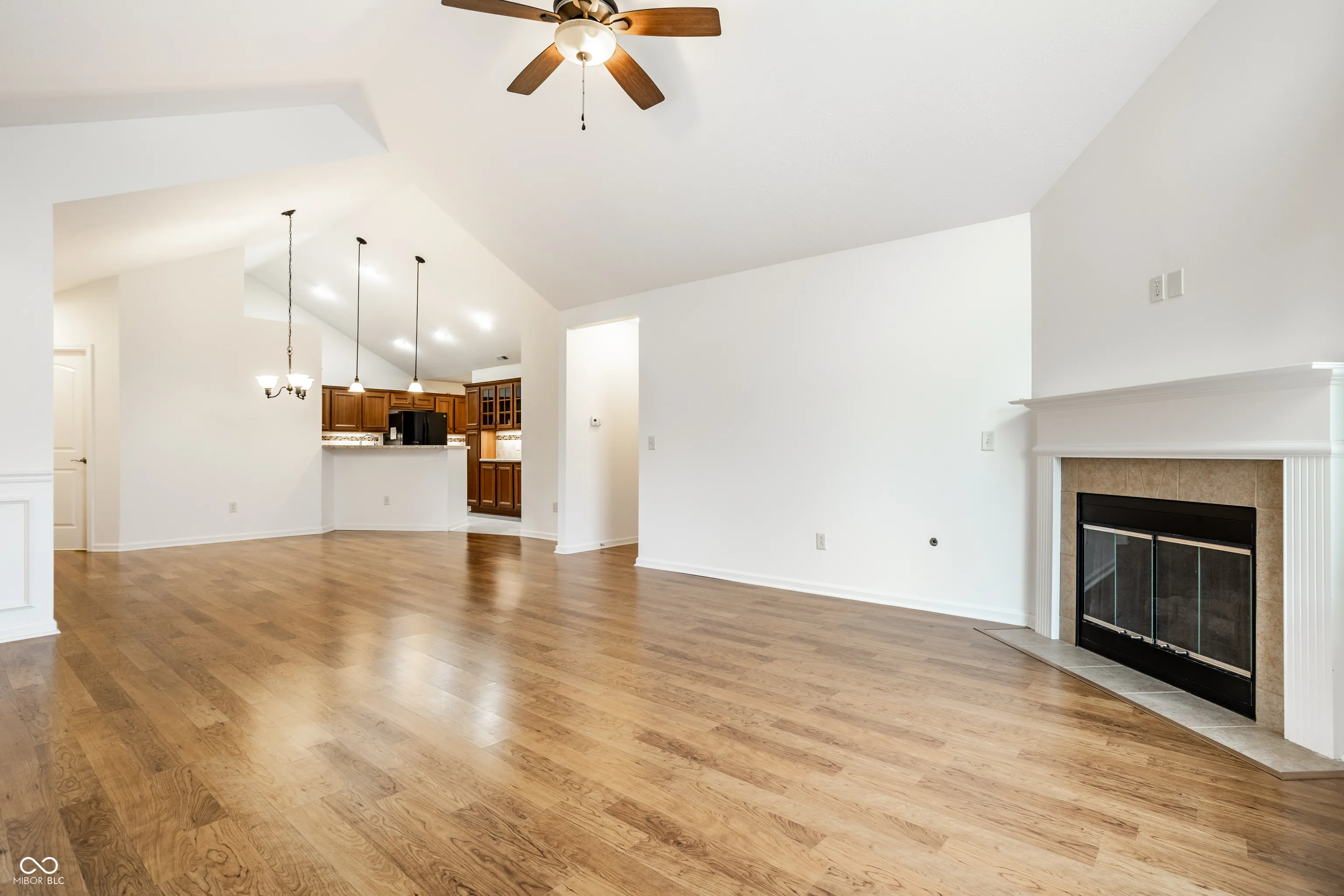 Greenfield, Indiana 46140, United States, 2 Bedrooms Bedrooms, ,2 BathroomsBathrooms,Residential,Active,34405