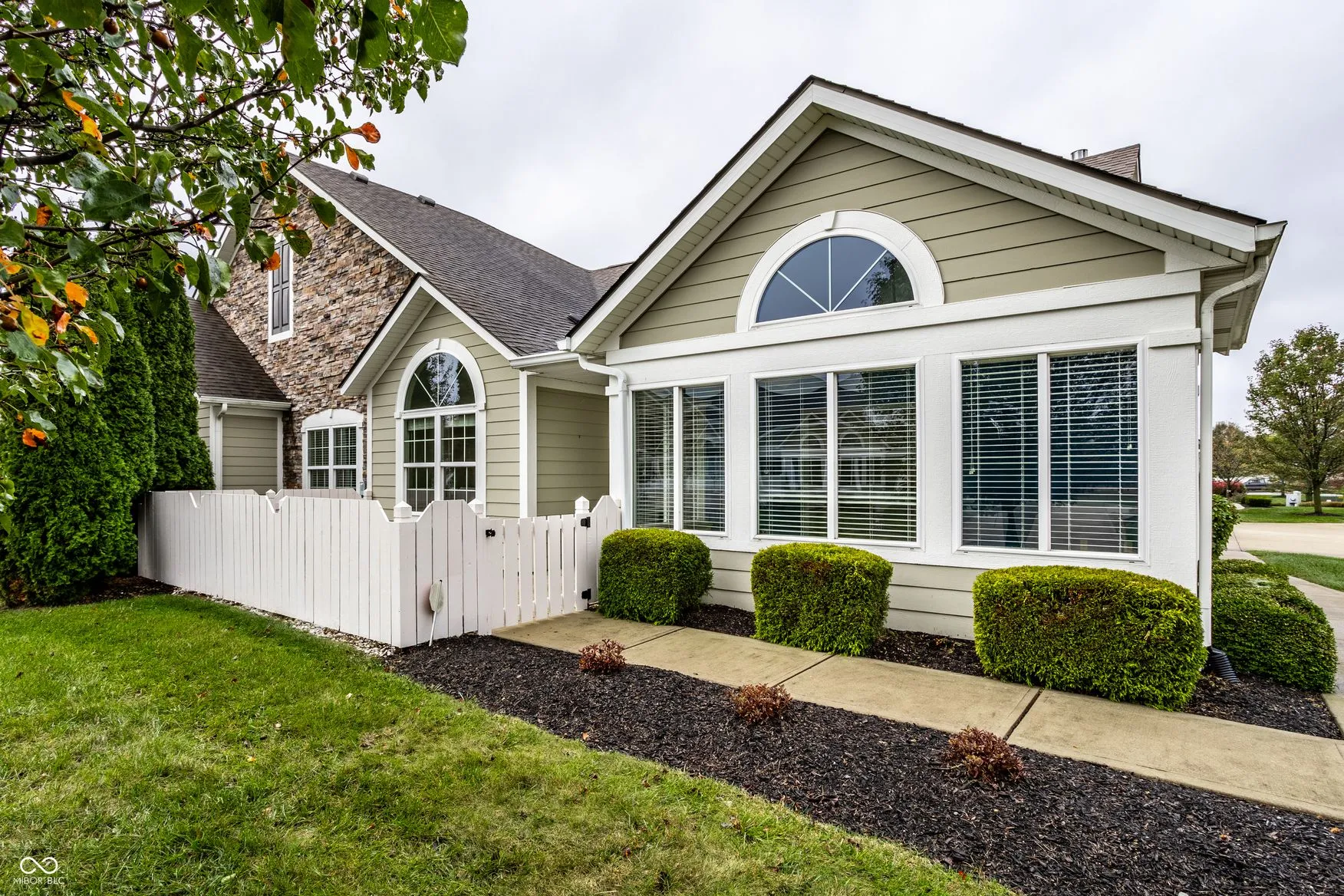 Greenfield, Indiana 46140, United States, 2 Bedrooms Bedrooms, ,2 BathroomsBathrooms,Residential,Active,34405