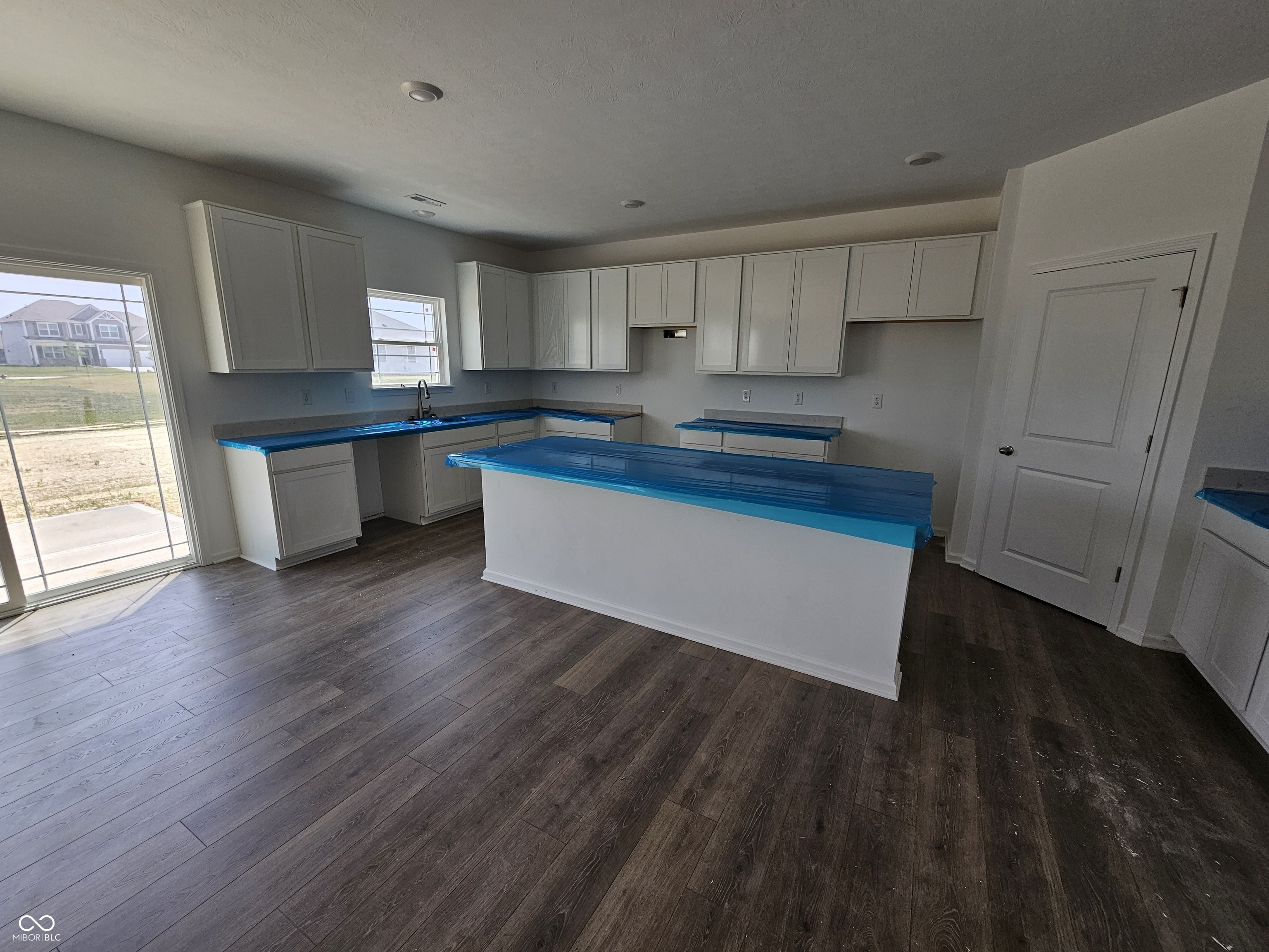 2271 Oakmont Drive