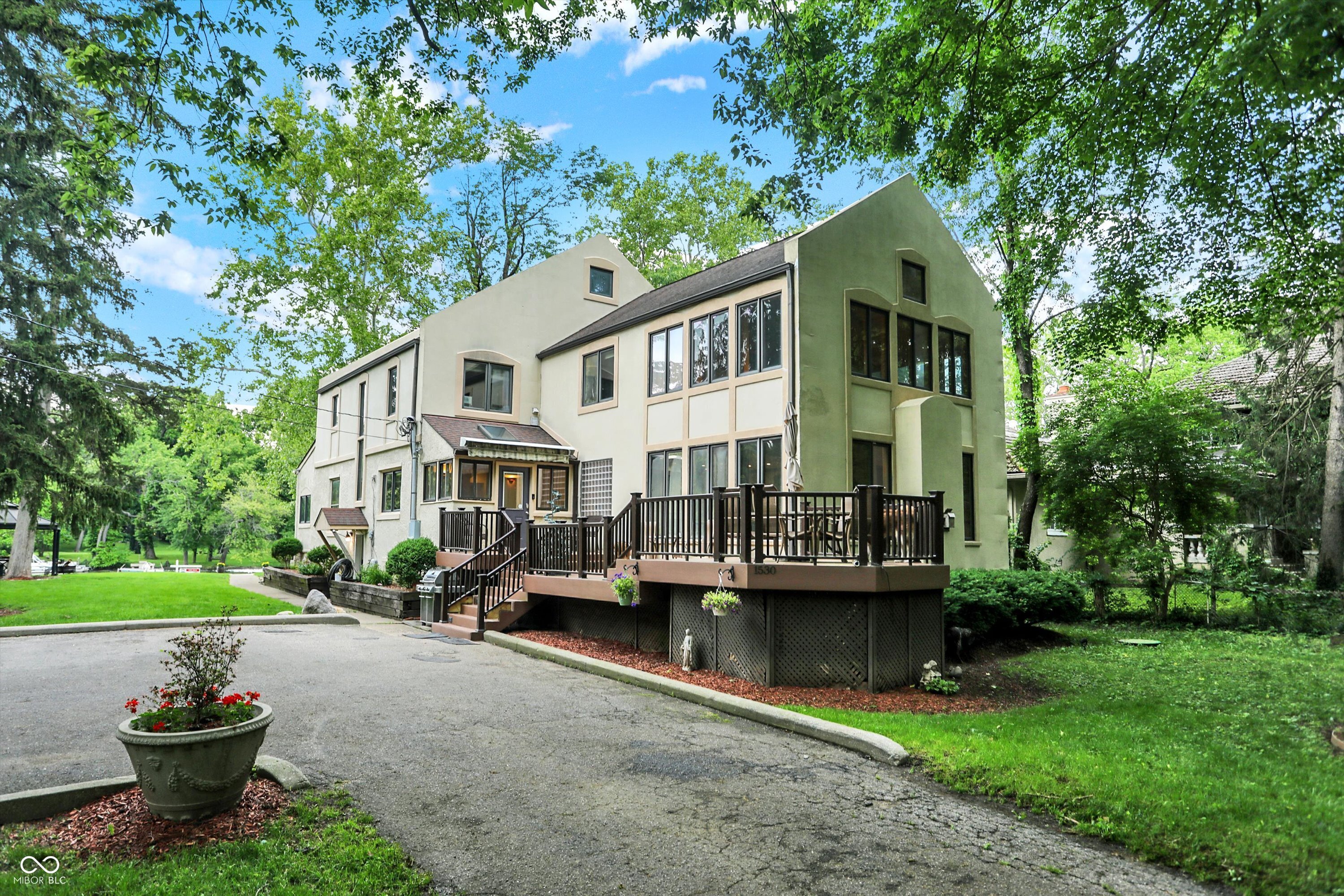 1530 E 75th Street
