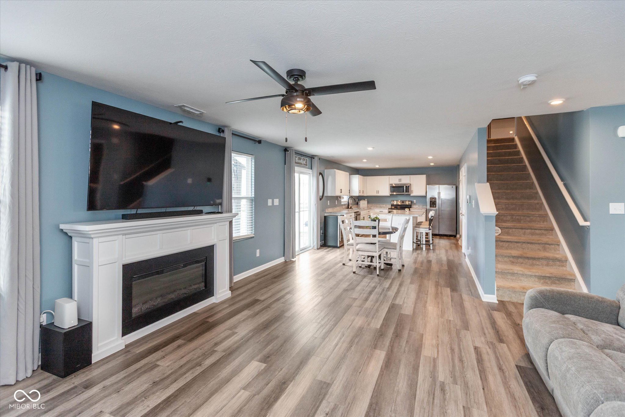 3120 E Sheldon Way