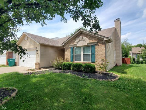 Photo of 10450 Lookout Lane, Indianapolis, IN 46234 (MLS # 22118054)