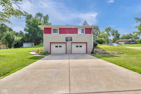 Photo of 157 E Hill Valley Drive, Indianapolis, IN 46227 (MLS # 22093063)