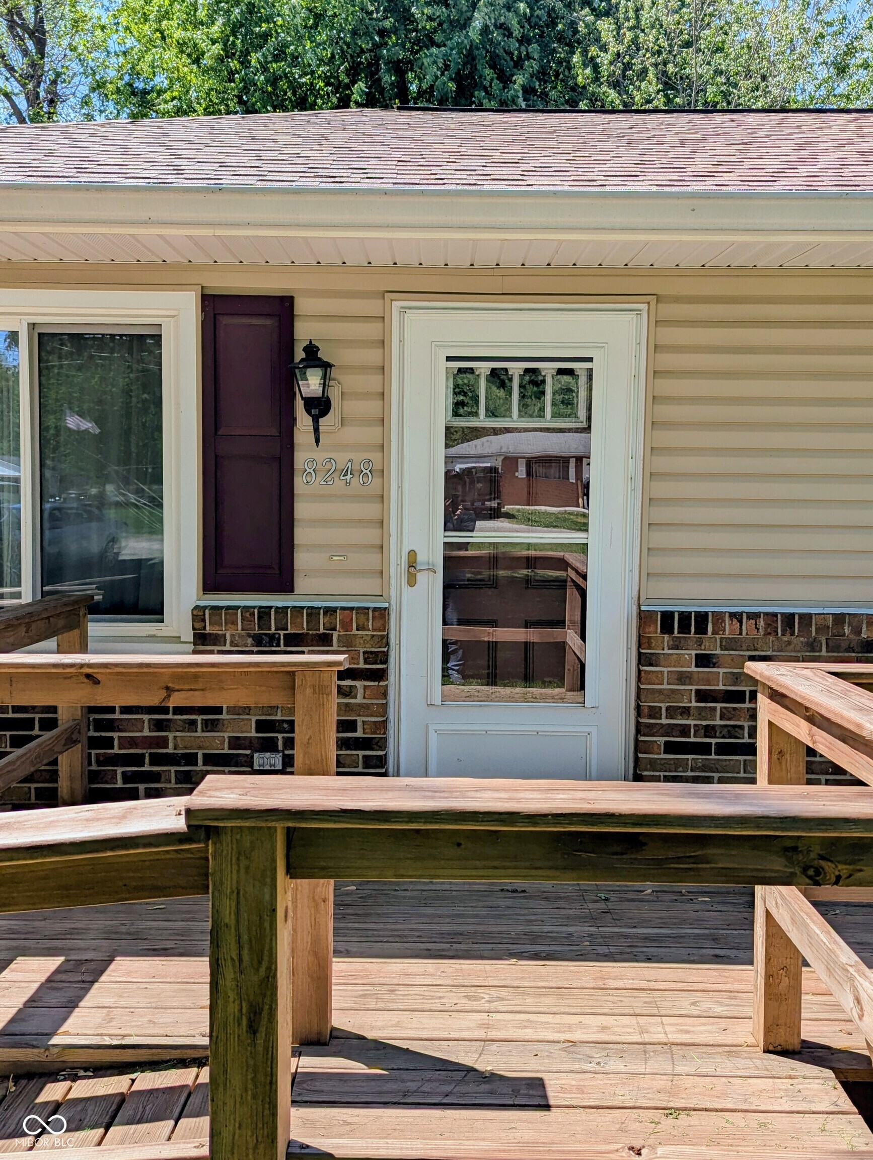 8248 S Belmont Avenue