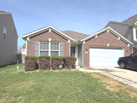 Photo of 5202 Alpine Violet Way, Indianapolis, IN 46254 (MLS # 22089556)